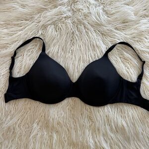 Skims Fits Everybody T-Shirt Bra Onyx Size 32DDDD